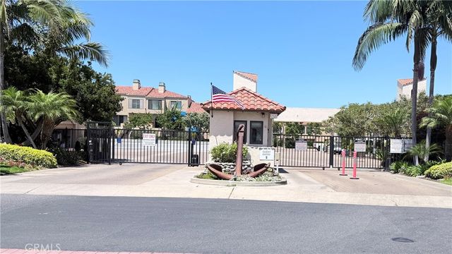 16456 Germain Circle 223, Huntington Beach, CA 92649