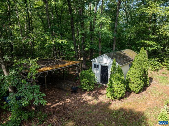 46 ROCK CREEK LN, Louisa, VA 23093