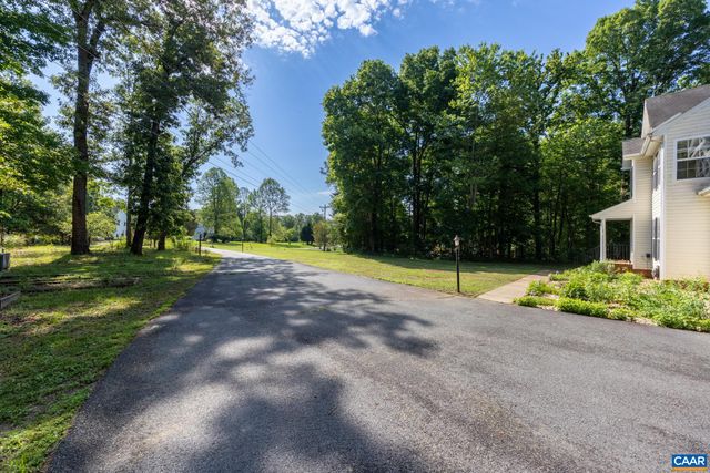 46 ROCK CREEK LN, Louisa, VA 23093