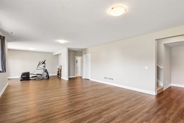 1309 NW 5th Street, Grimes, IA 50111