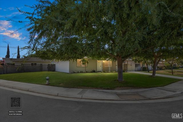 521 Oak Fair Way, Bakersfield, CA 93309