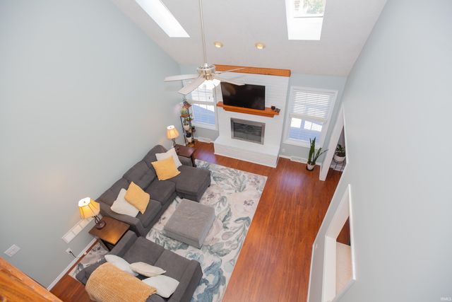 8910 Ridge View Lane, Mount Vernon, IN 47620