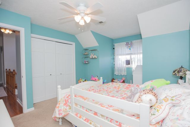 8910 Ridge View Lane, Mount Vernon, IN 47620