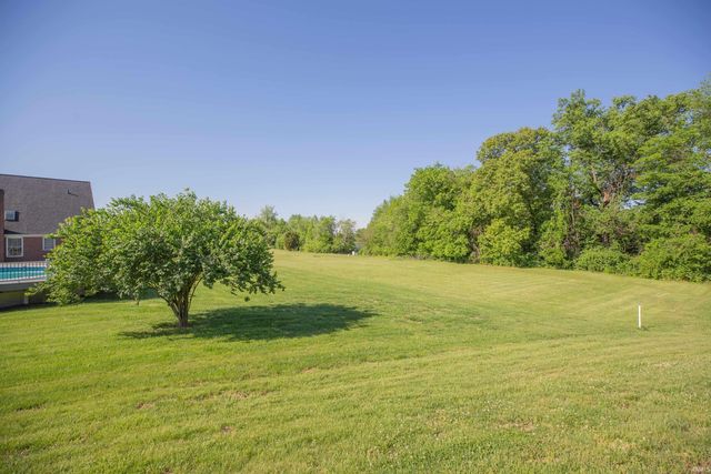 8910 Ridge View Lane, Mount Vernon, IN 47620
