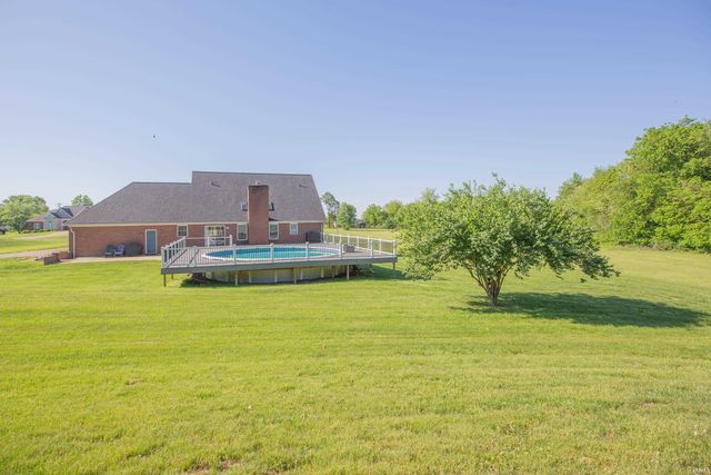 8910 Ridge View Lane, Mount Vernon, IN 47620