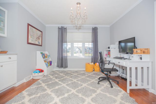 8910 Ridge View Lane, Mount Vernon, IN 47620