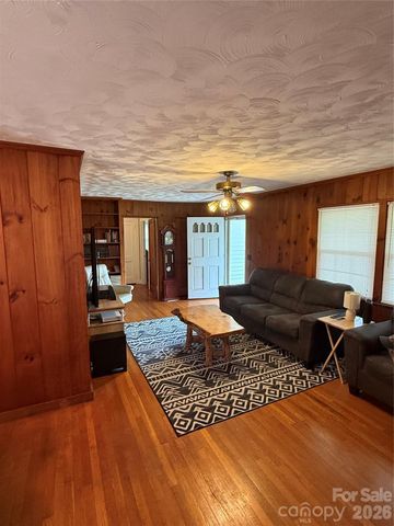 168 Walker Street, Columbus, NC 28722