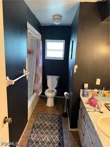 3918 Palm Tree BLVD, Cape Coral, FL 33904