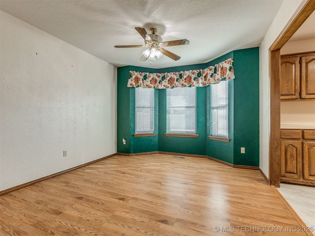 1509 S Cypress Avenue, Broken Arrow, OK 74012