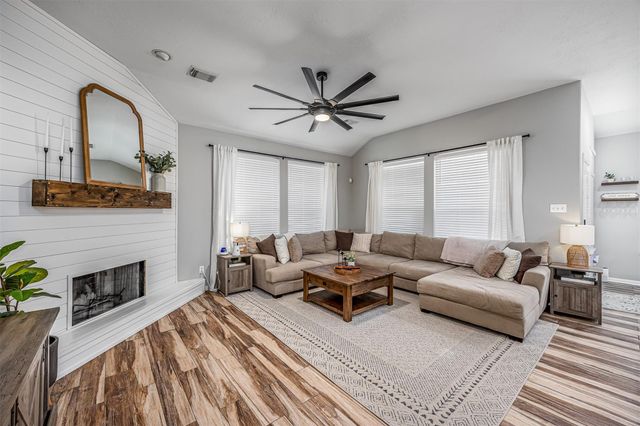 7035 Fountain Lilly Drive, Humble, TX 77346