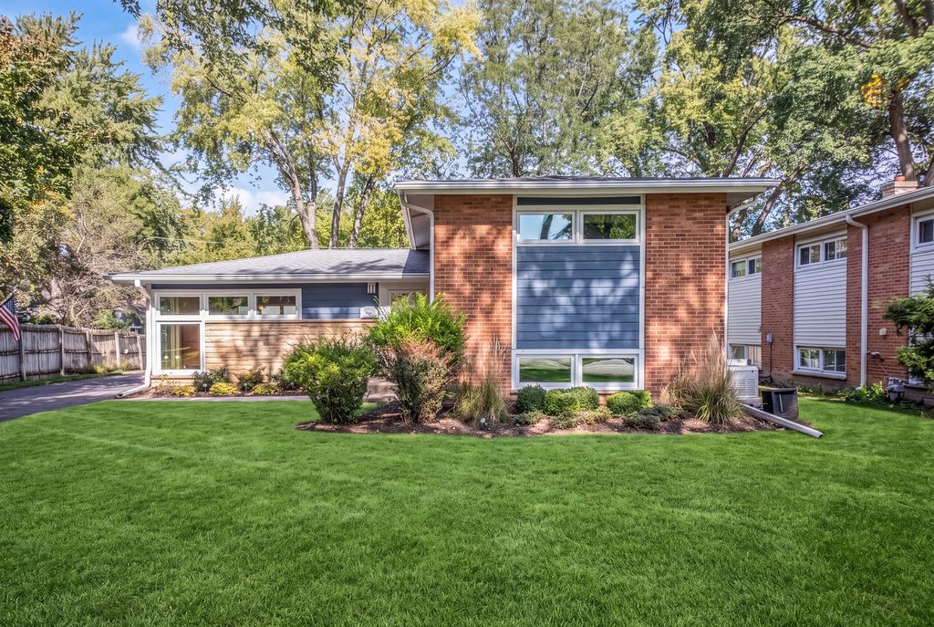 252 W Pleasant Hill Boulevard, Palatine, IL 60067 — photo 2