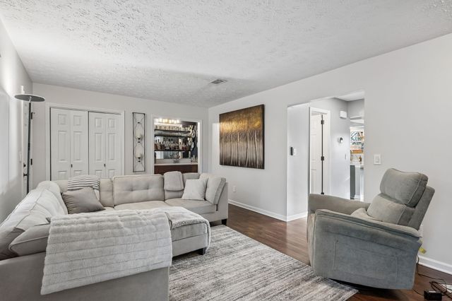 387 Huntington Ridge Dr, Nashville, TN 37211