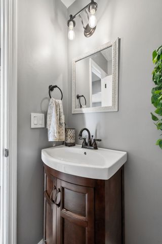 387 Huntington Ridge Dr, Nashville, TN 37211