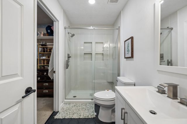 387 Huntington Ridge Dr, Nashville, TN 37211