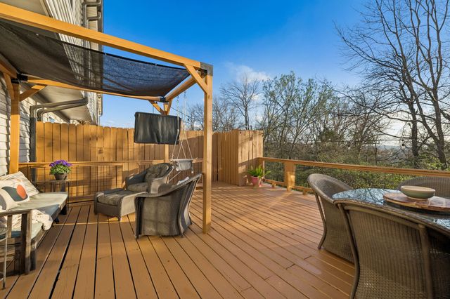 387 Huntington Ridge Dr, Nashville, TN 37211