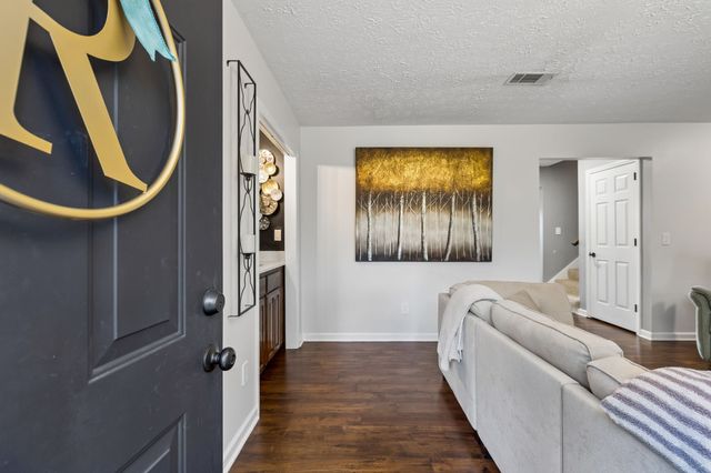 387 Huntington Ridge Dr, Nashville, TN 37211