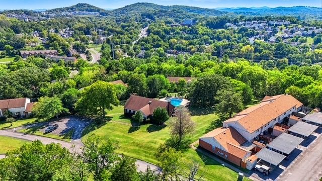 387 Huntington Ridge Dr, Nashville, TN 37211