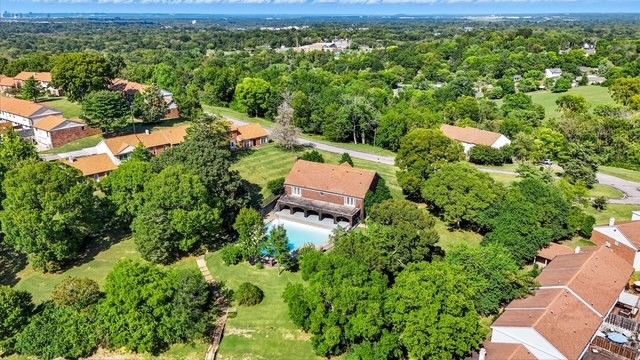 387 Huntington Ridge Dr, Nashville, TN 37211