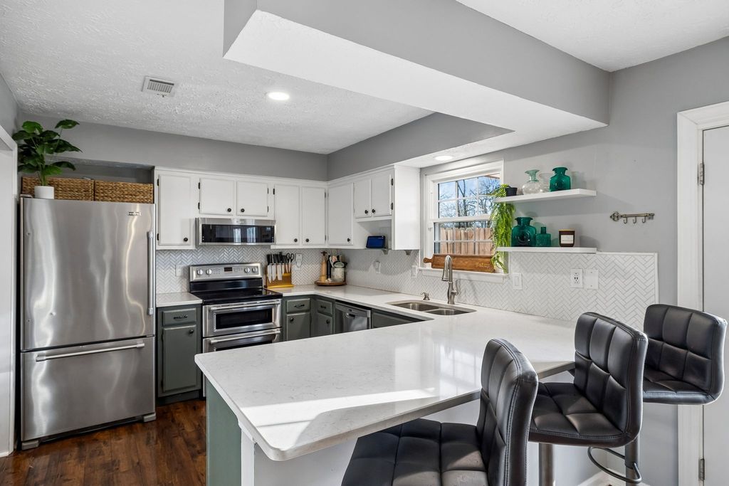 387 Huntington Ridge Dr, Nashville, TN 37211