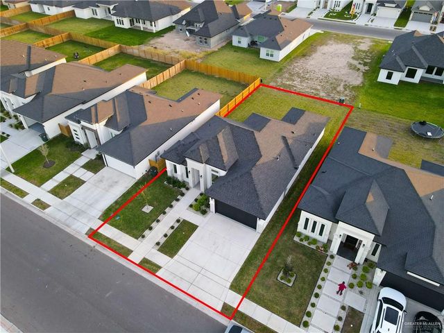 905 Magnolia Street, Mission, TX 78574