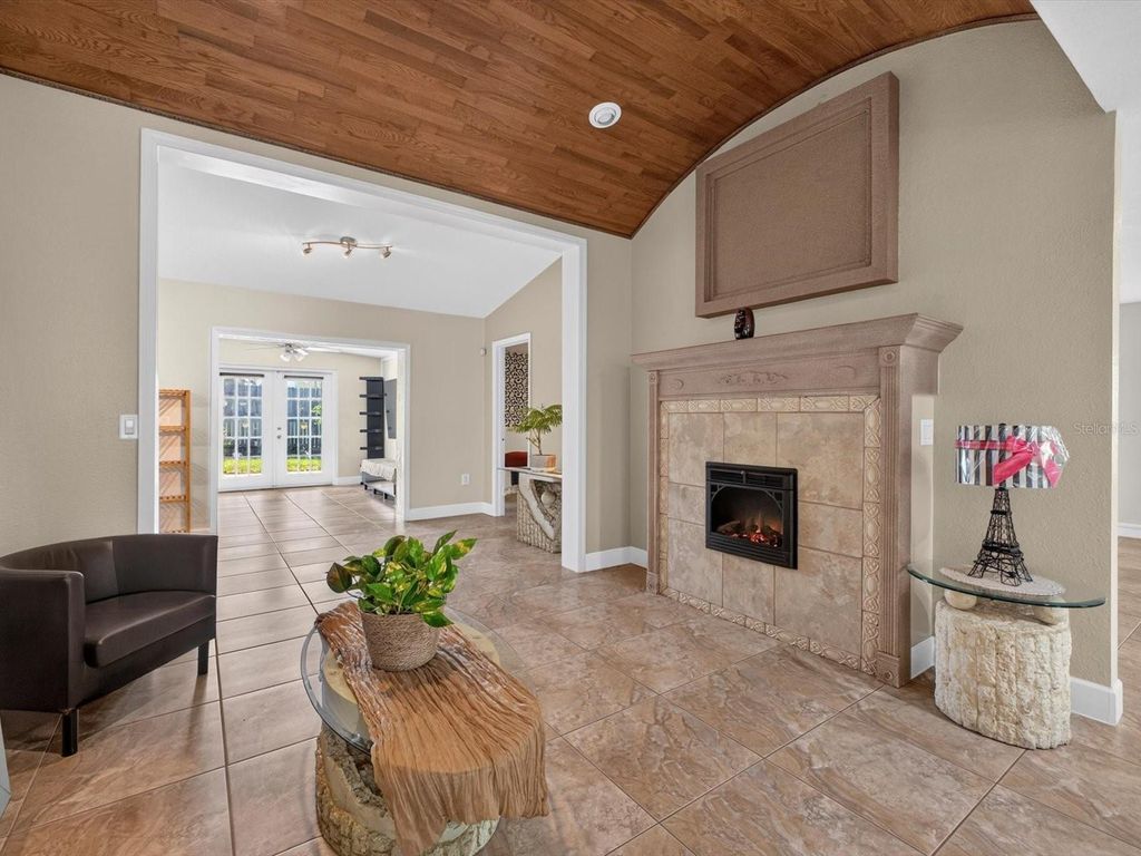Image 13 of property listing at 2704 MUSCATELLO STREET, Orlando, FL 32837