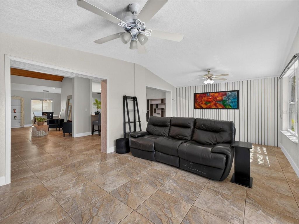 Image 20 of property listing at 2704 MUSCATELLO STREET, Orlando, FL 32837