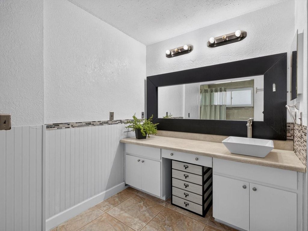 Image 26 of property listing at 2704 MUSCATELLO STREET, Orlando, FL 32837