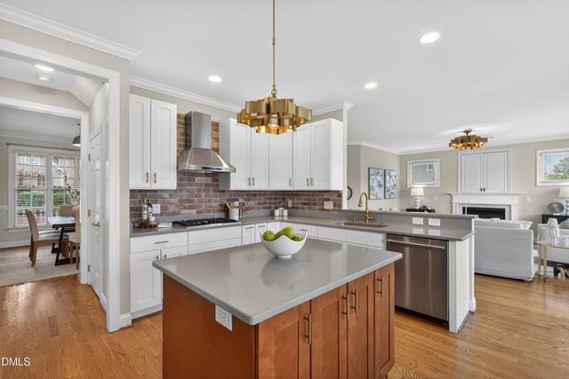 308 Wyndham Drive, Chapel Hill, NC 27516