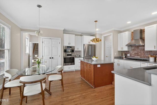 308 Wyndham Drive, Chapel Hill, NC 27516