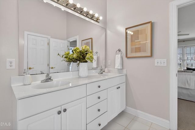 308 Wyndham Drive, Chapel Hill, NC 27516