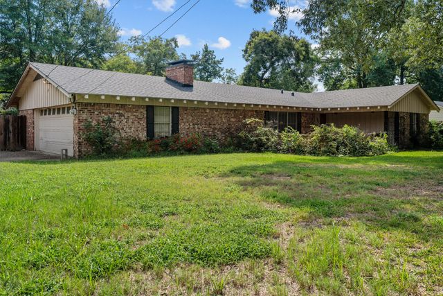 3500 Silverwood Drive, Tyler, TX 75701