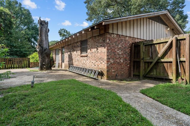 3500 Silverwood Drive, Tyler, TX 75701