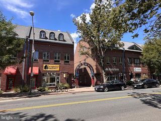 250 LYNHAVEN DR, Alexandria, VA 22305
