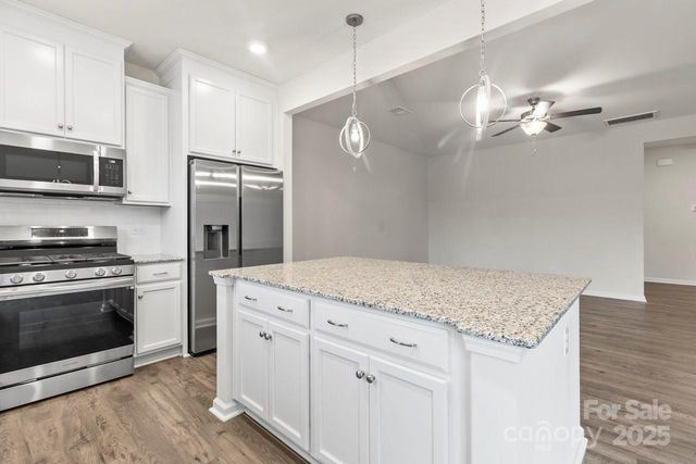 3776 Yorkshire Place, Terrell, NC 28682