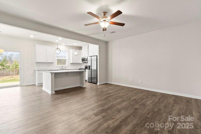 3776 Yorkshire Place, Terrell, NC 28682