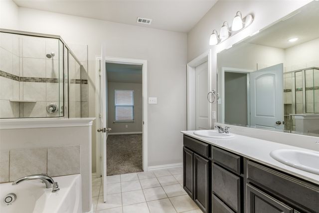 6214 Halton Dr, Aubrey, TX 76227