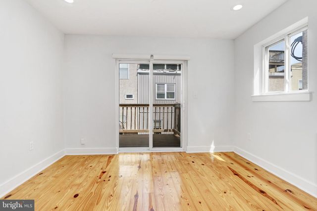 2127 CHRISTIAN ST, Philadelphia, PA 19146