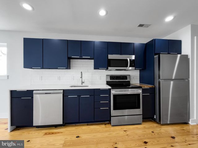 2127 CHRISTIAN ST, Philadelphia, PA 19146