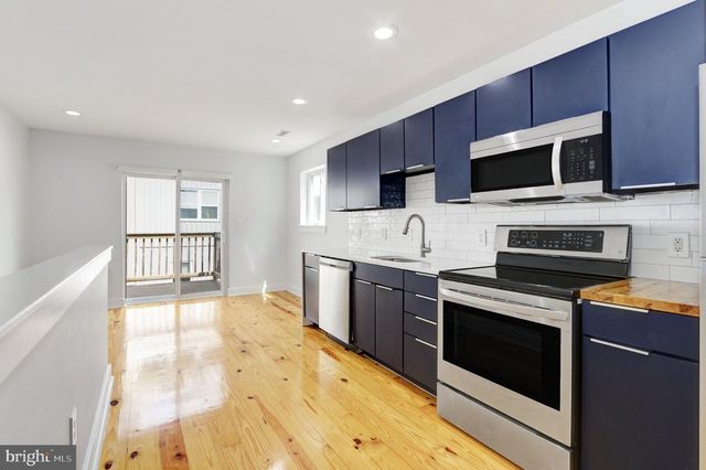 2127 CHRISTIAN ST, Philadelphia, PA 19146