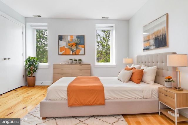 2127 CHRISTIAN ST, Philadelphia, PA 19146