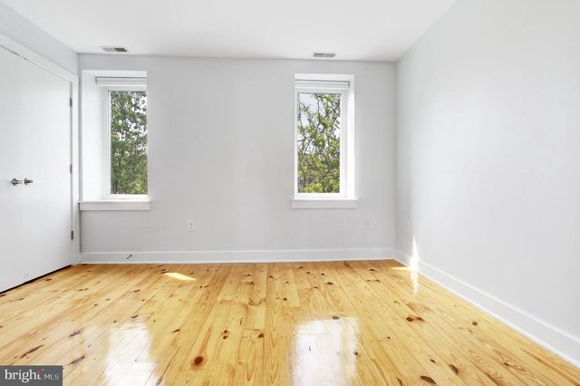 2127 CHRISTIAN ST, Philadelphia, PA 19146