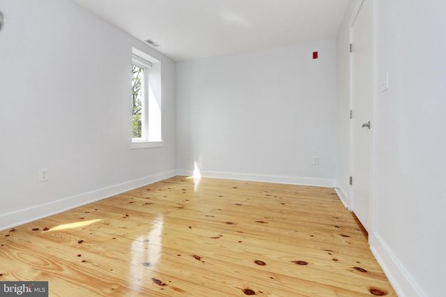 2127 CHRISTIAN ST, Philadelphia, PA 19146