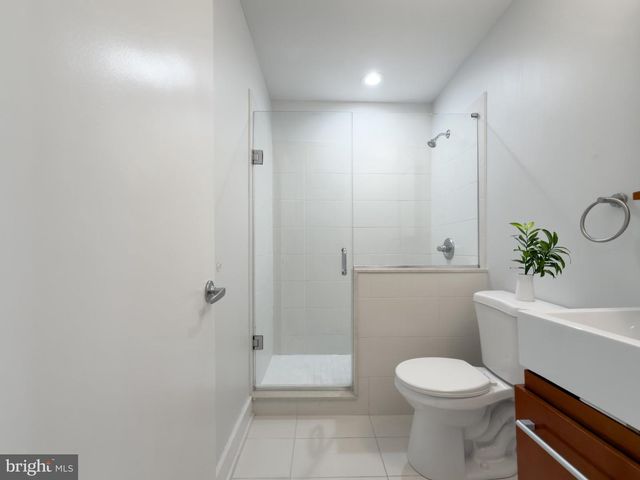 2127 CHRISTIAN ST, Philadelphia, PA 19146