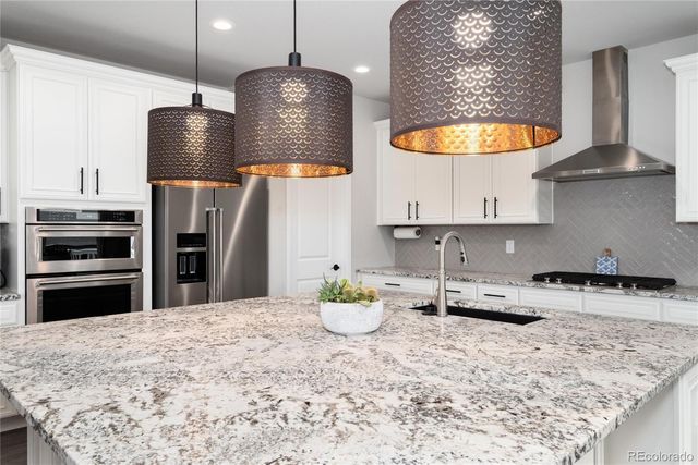 6822 S Vandriver Court, Aurora, CO 80016