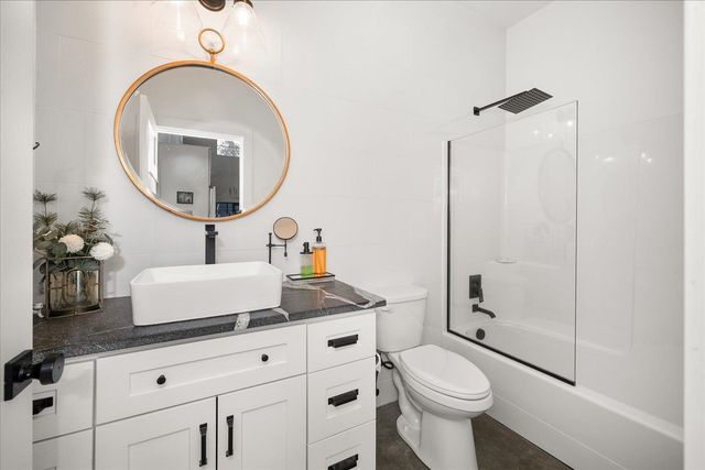 3326 E 55th Ave, Spokane, WA 99223