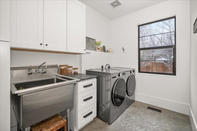 3326 E 55th Ave, Spokane, WA 99223