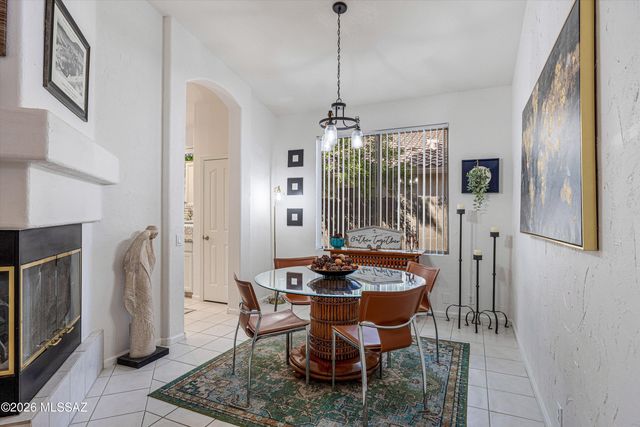 12929 N Meadview Way, Oro Valley, AZ 85755