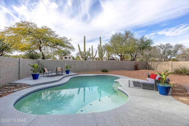 12929 N Meadview Way, Oro Valley, AZ 85755