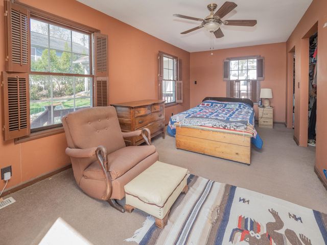 11915 Lakeway Street, Plainwell, MI 49080