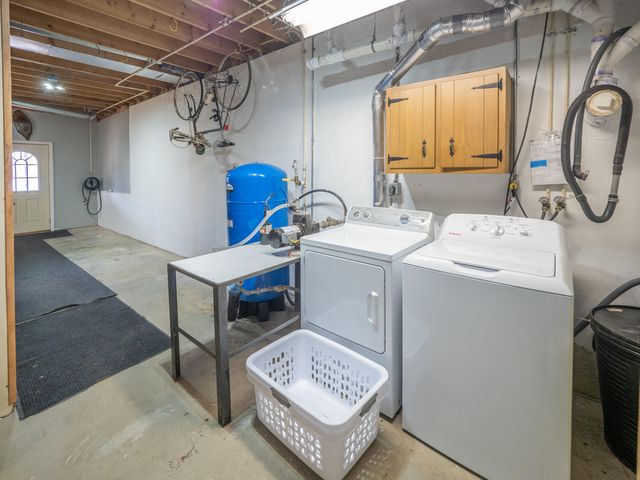 11915 Lakeway Street, Plainwell, MI 49080